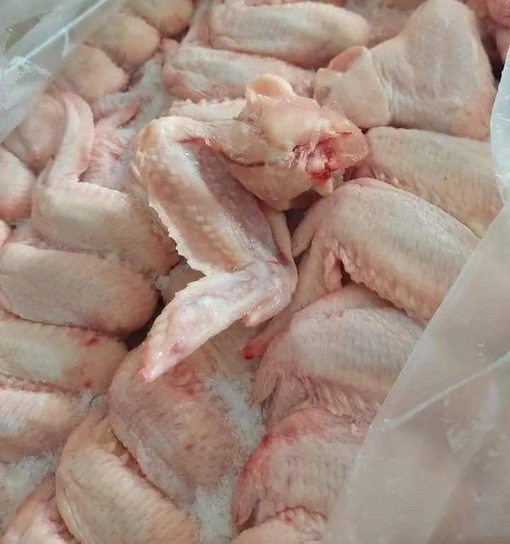 Frozen Chicken Wings - 15kg per Carton | 67 Cartons per tone view 2