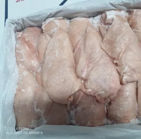 Frozen Chicken Breast - 20kg per Carton | 50 Cartons per tone view 3